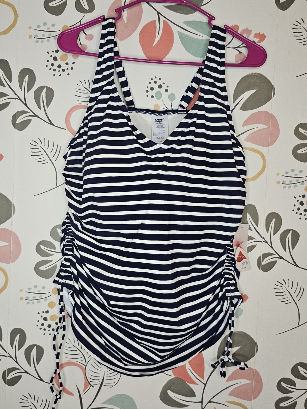 NWT Lands' End Womens Navy & White Striped Side-Ruched Tankini Top Size 18